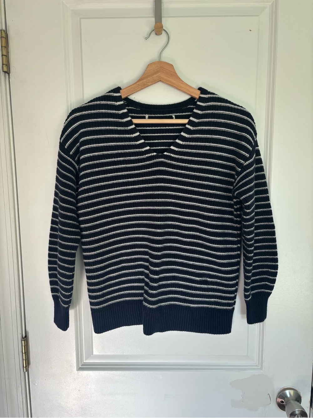 Ann Taylor Loft Navy & White Cotton Sweater